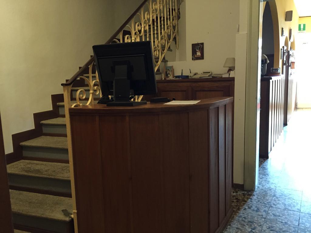 Hotel Plinio Lenno Luaran gambar